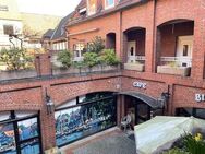 Stade-Innenstadt: charmante 2-Zimmer-Dachgeschosswohnung am Pferdemarkt - Stade (Hansestadt)