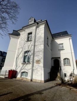 Exklusive Benary-Villa: Stilvolle 3-Zimmer-Wohnung mit Terrasse, Lift, Kamin, Gäste-WC und Carport - Erfurt