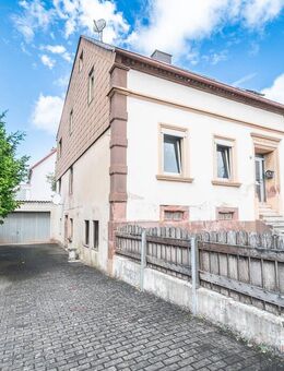 SANIERUNGSOBJEKT - freistehendes Ein- bis Zweifamilienhaus mit Garage und Garten in Fürth! - Ottweiler