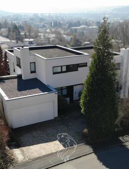 Doppelhaushälfte in Split-Level- Bauweise in Veitshöchheim - Veitshöchheim