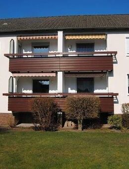 Wohnung im EG mit Balkon, Garage und Stellplatz in ruhiger Lage ... sucht lebensälteren Mieter ... - Garbsen