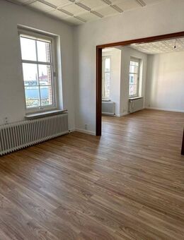 Sehr gepflegte Maisonette-Wohnung im Herzen von Schleswig - ideal für eine kleine Familie - Schleswig