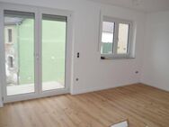 Erstbezug !! 2 Zi. Neubau-Wohnung mit grosszügigem Tageslichtbad, Du.+Wanne, Sonnenterrasse für Single oder Pärchen in Dettelbach-OT Effeldorf /Whg. 2 - Dettelbach