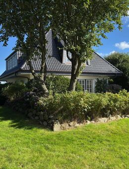 Große DHH mit wunderschönem Garten in ruhiger Lage in Archsum - Sylt