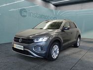 VW T-Roc, 1.5 TSI Life DIGITAL 17, Jahr 2024 - München