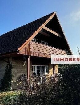 IMMOBERLIN.DE - Angenehmes Haus mit Sonnenterrassen, Loggien & Garage auf großem Grundstück in ländlicher Lage - Kremmen