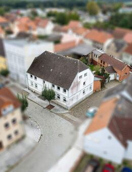 Renovierungs- und sanierungsbedürftiges Mehrfamilienhaus im Herzen von Wesenberg - Wesenberg (Mecklenburg-Vorpommern)