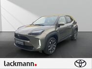 Toyota Yaris Cross, 1.5 Team D Safety Winter, Jahr 2022 - Wuppertal