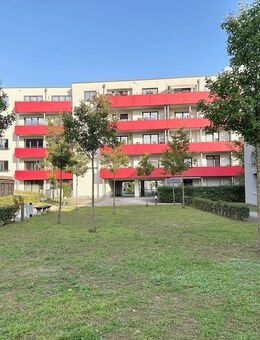 ***NEW NEW*** 3 ZIMMER WOHNUNG MIT EINBAUKÜCHE SONNENBALKON UND TIEFGARAGENSTELLPLATZ - Nürnberg