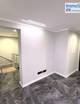 Moderne 4-Zimmer-Eigentumswohnung mit Hobbyraum im Souterrain. - Nürnberg