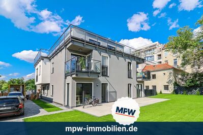 Ihr neues Zuhause: Lichtdurchflutete 2-Zimmer-Wohnung mit Südbalkon