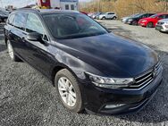 VW Passat Variant, 2.0 TDI Business Schwenkbar PDCvo hi Massage Front, Jahr 2021 - Boxberg (Baden-Württemberg)