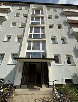 Lichtdurchflutetes Wohnglück in München-Laim - Moderne 2 -Zimmer-Wohnung mit Charme - München
