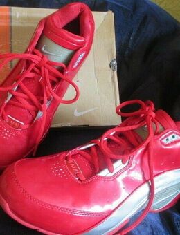 NEU im Original Karton * Lack- Leder * Sport * Basket * Lauf * Running * Schuhe "Nike" Original * Modell: AIR QUICKNESS * Gr. 44 * US 10 * rot * silber * gold * - Riedlingen
