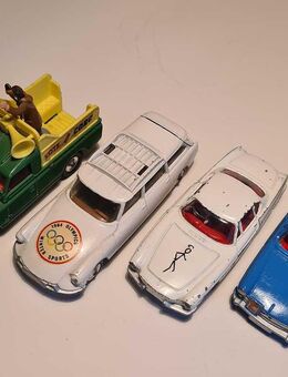 Corgi Toys alte Spielzeugautos günstig abzugeben da Platzmangel Sammlung - Berlin