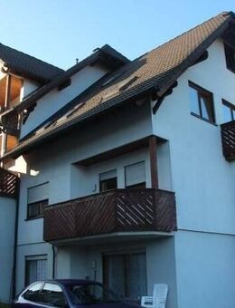 4- Raum - Wohnung Dachgeschoss mit Balkon in Judenbach - Föritz