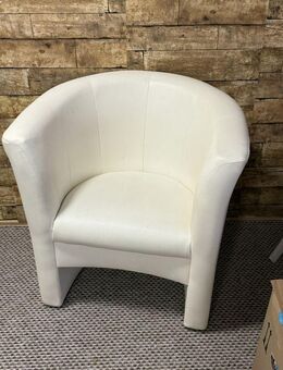 Zu verschenken 2 x weiß 1 x braun - München Moosach