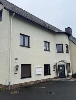 Vollvermietetes Mehrfamilienhaus in Oelsnitz! - Oelsnitz (Erzgebirge)
