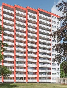 Mit Blick über Braunschweig - teilsanierte 3-Zimmer-Wohnung mit Balkon! - Braunschweig