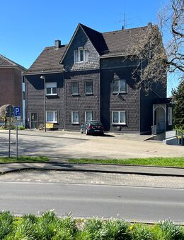 MEHRFAMILIENHAUS MITTEN IN BURSCHEID - TRAUMHAFTES GRUNDSTÜCK - Burscheid