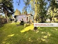 IMMOBERLIN.DE - Herrliches Wochenend- & Freizeitgrundstück mit Bungalow in naturschöner Lage - Grünheide (Mark)