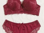 Damen Dessous Set BH/Slip, mit Bügel und Spitze, Farbe rot /Größen M-XL / NEU - Marl (Nordrhein-Westfalen)