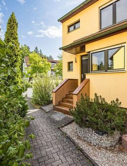 Split-Level-Haus mit viel Platz für die Familie - Zirndorf