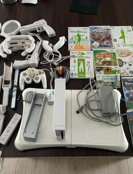 Nintendo Wii mit viel Zubehör – Top Zustand – 105 € VB - Hoisdorf