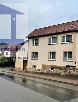 Immobilie in Schnellbach bei Schmalkalden - Wie eine Eigentumswohnung mit Garage ! Der Preis ein Schnäppchen ! - Floh-Seligenthal