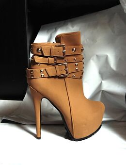 Gr. 37 - 38, Plateau High Heels Ankle Boots, camel, mit Nieten + Schnallen ( Sergio Todzi ) - Bruchköbel