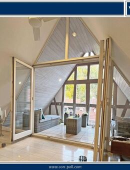 Urbanes Wohnen im Altstadthaus - mit Loggia und traumhaftem Burgblick - Weinheim