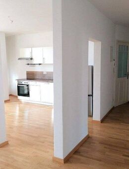 !! 3-Raum-Wohnung mit EBK, Parkettboden, Wanne, Dusche und Balkon in Chemnitz Hilbersdorf !! - Chemnitz