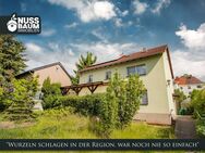 Großzügiges Wohnhaus mit Garten, zwei Garagen und Solarthermie - Rudolstadt