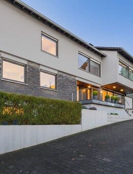 Wohn- und Geschäftshaus mit Innenpool in ruhiger Lage - Merzig