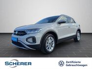 VW T-Roc, 1.5 TSI Life OPF, Jahr 2023 - Neustadt (Weinstraße)