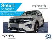 VW T-Cross, 1.0 TSI e R-Line, Jahr 2024 - Moers