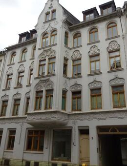 Schön geschnittene 3 Zi-Whg mit großem Balkon im DG - Gera