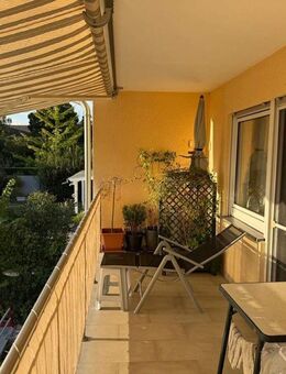 Kapitalanlage: Schöne Eigentumswohnung im Obergeschoss mit Loggia und Stellplatz in Eltville - Eltville (Rhein)