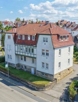 Erstbezug nach Sanierung! Charmante 3-Zimmer-Altbauwohnung mit Vesteblick, Einbauküche und Stellplatz in Rödental - Rödental