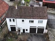 Einfamilienhaus mit großem Balkon, großer Doppelgarage und viel Potential - Schwäbisch Gmünd