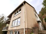 Dreiparteienhaus mit Doppelgarage und herrlichem Burgblick - Cochem