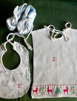 süße Babyartikel aus unterschiedlichen Zeiten - Niederfischbach