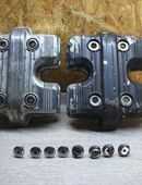 Honda RC09 VF 750C Magna Motor Ventildeckel 2 Stück mit allen Befestigungsschrauben in 85625