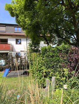Mit idyllischem Gartenanteil - geräumige 3,5 Zimmer Wohnung in Berglen - Berglen