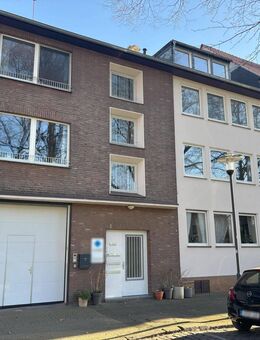 Mehrfamilienhaus mit Büroeinheit und Halle - Krefeld