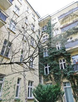 Modernisierte Altbauwohnung in ruhiger Seitenstraße - Bezugsfrei - Berlin