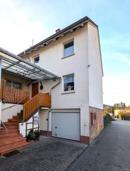 Charmantes Einfamilienhaus in ruhiger Wohnlage von Weilbach - Weilbach