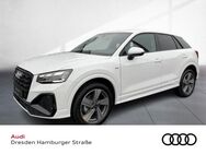 Audi Q2, S line 35 TFSI, Jahr 2022 - Dresden