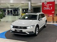 VW Passat Variant Alltrack BMT/4Motion-LED-PANO-NAV - Mayen