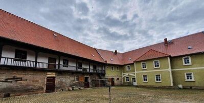 Vor den Toren Naumburgs-Vierseitenhof,-Nachhaltig leben und wohnen